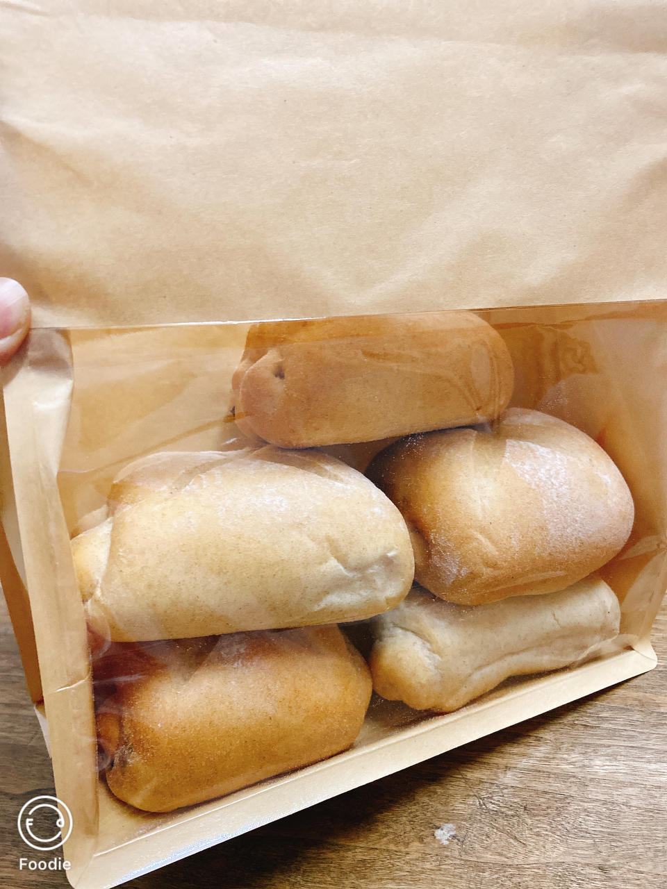 波兰种牛奶面包卷