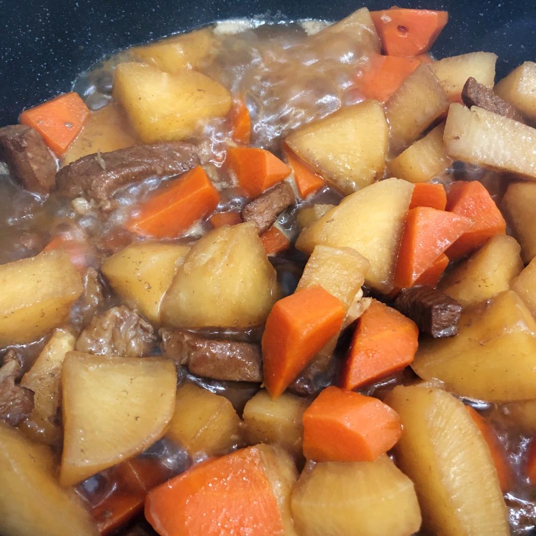 萝卜烧肉（小朋友最爱吃）