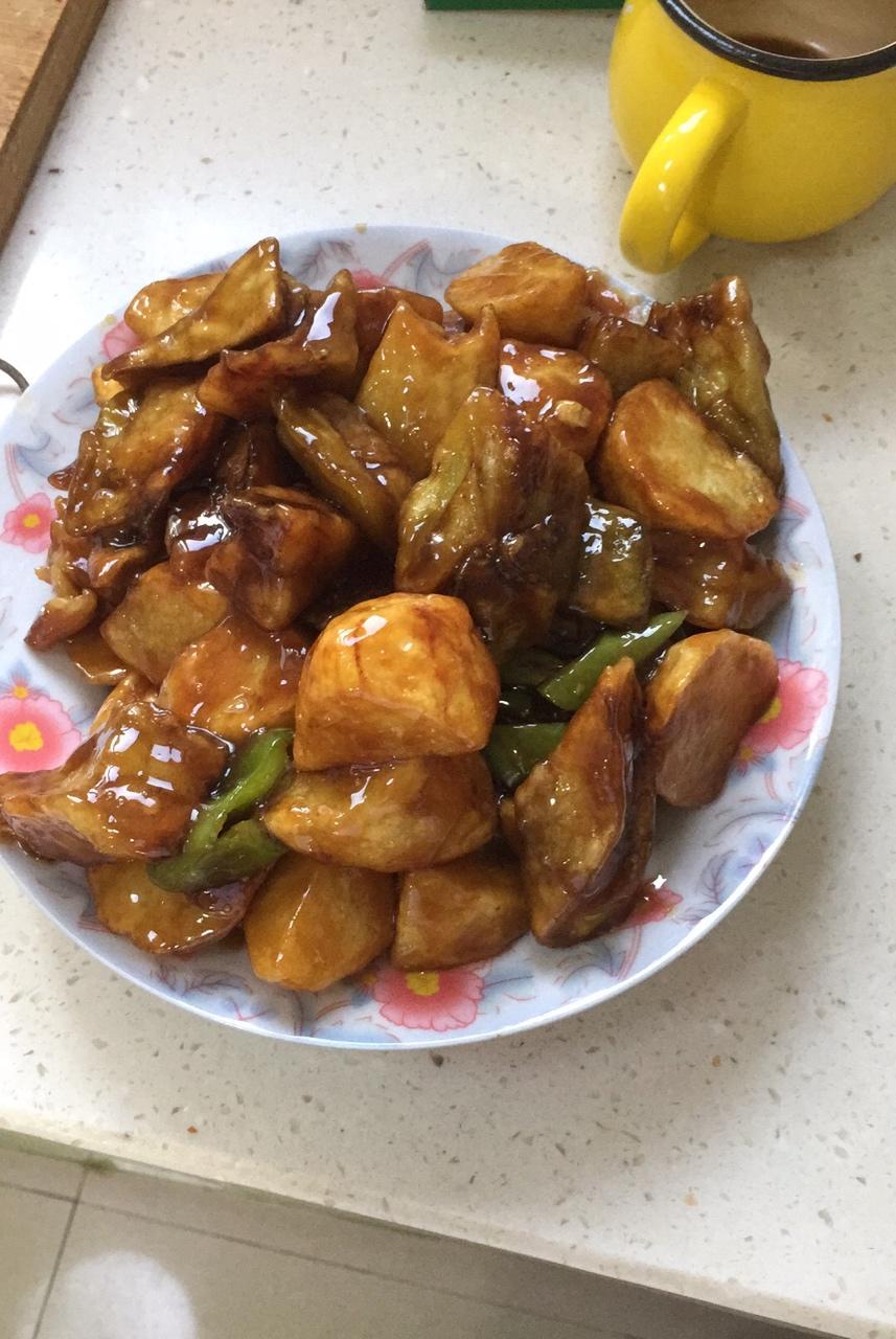 明明2870做的溜肉段烧茄子(东北硬菜呀哈哈)