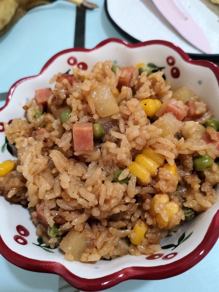 土豆焖饭（电饭锅版）