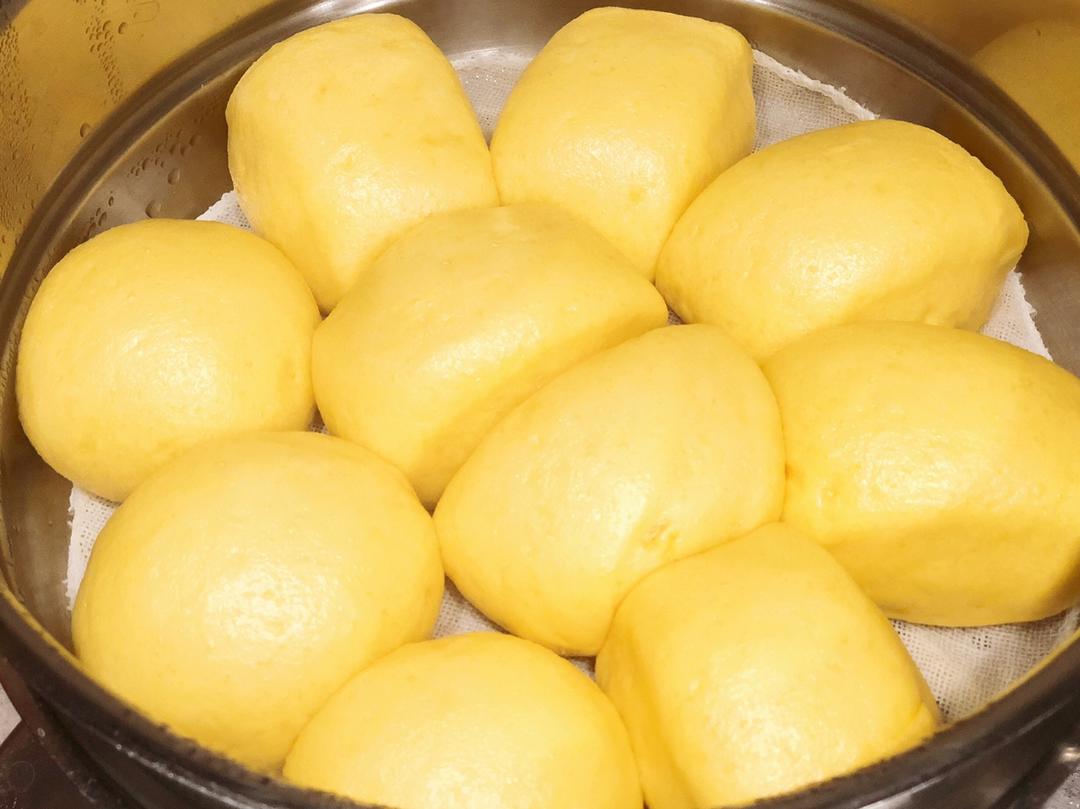 新手也可以--详解如何做出人见人爱、金黄的南瓜馒头