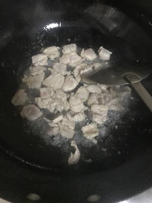 蘑菇小炒的做法 步骤2