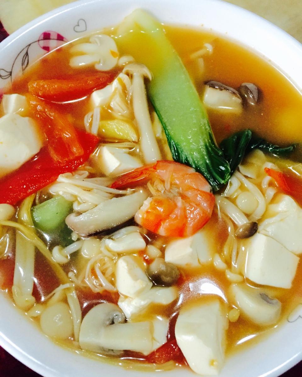 西红柿平菇豆腐汤