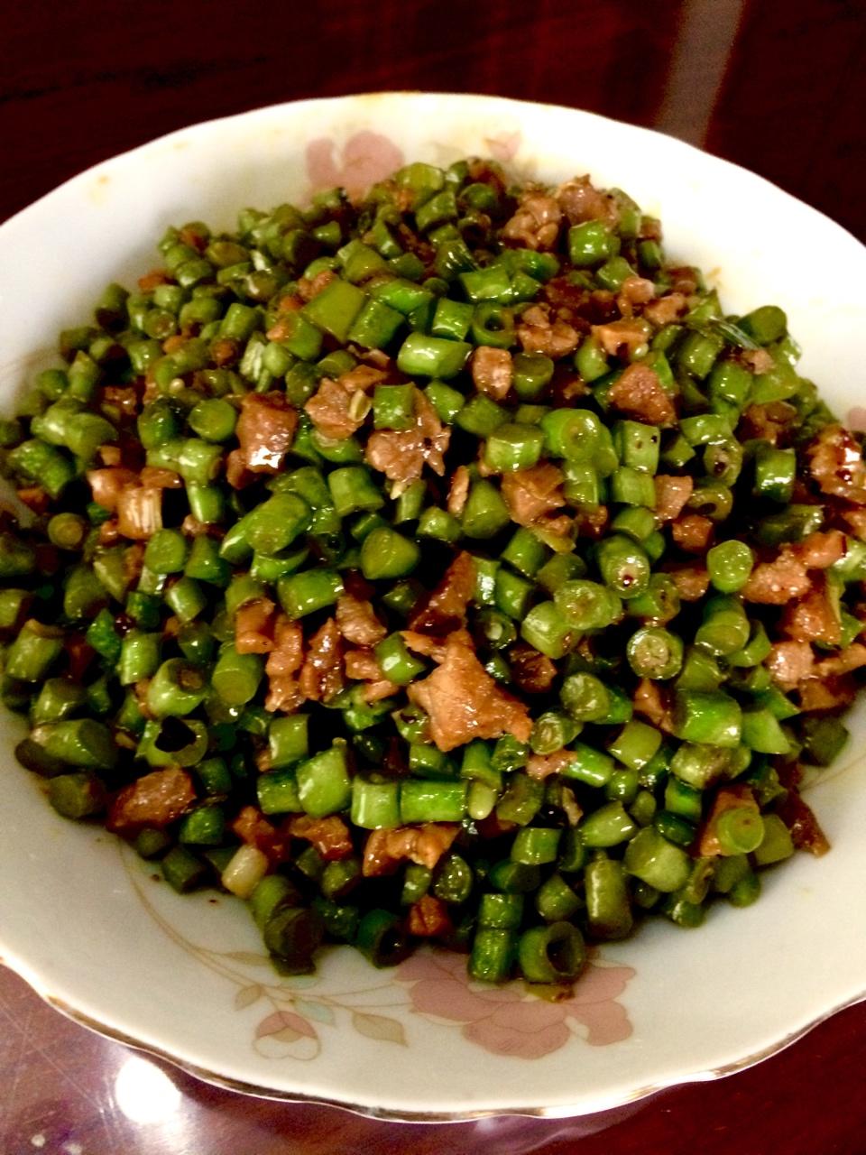 肉沫豆角下饭菜