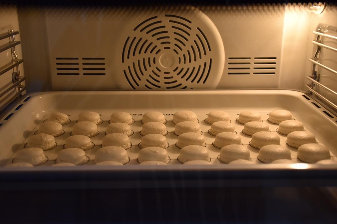 马卡龙（法式蛋白霜）