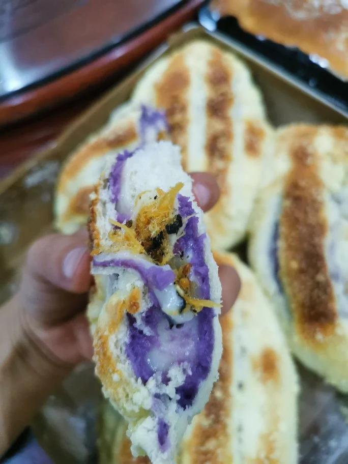 芋泥咸蛋黄软欧包