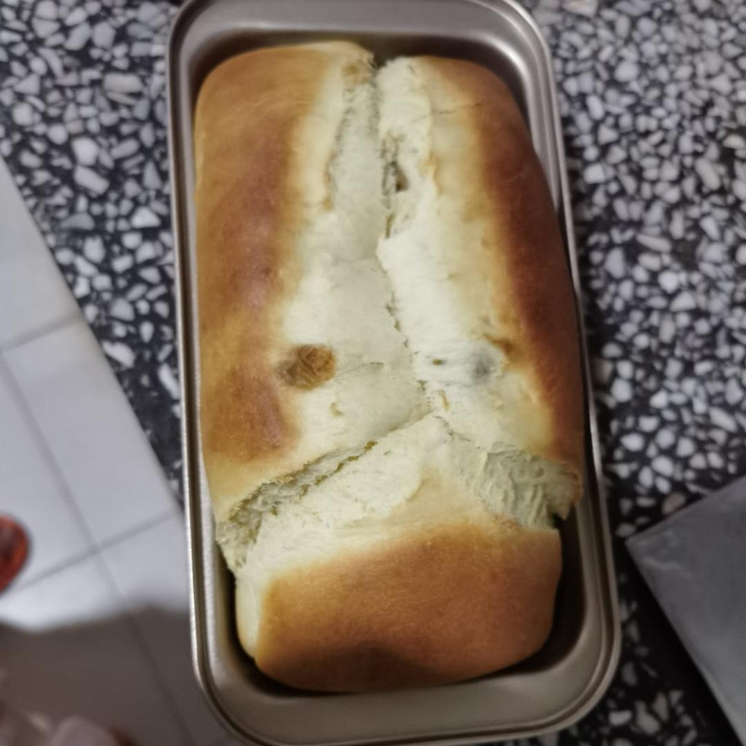 用烤箱自己做面包--手工牛奶吐司面包