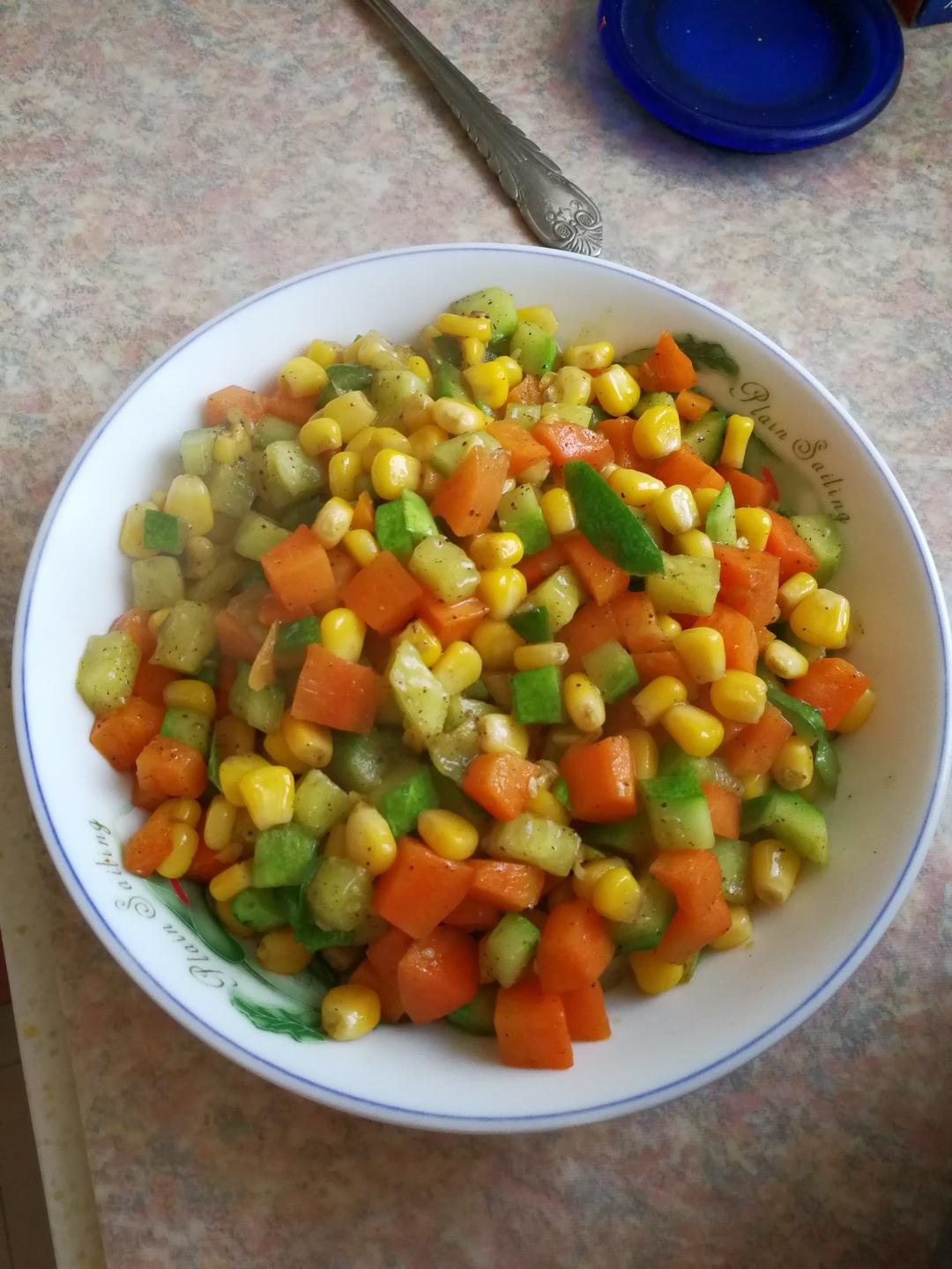 张嘟嘟er做的胡萝卜玉米炒黄瓜