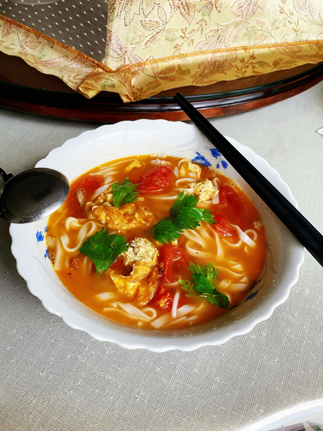 恨不得抱着锅舔的番茄鸡蛋面