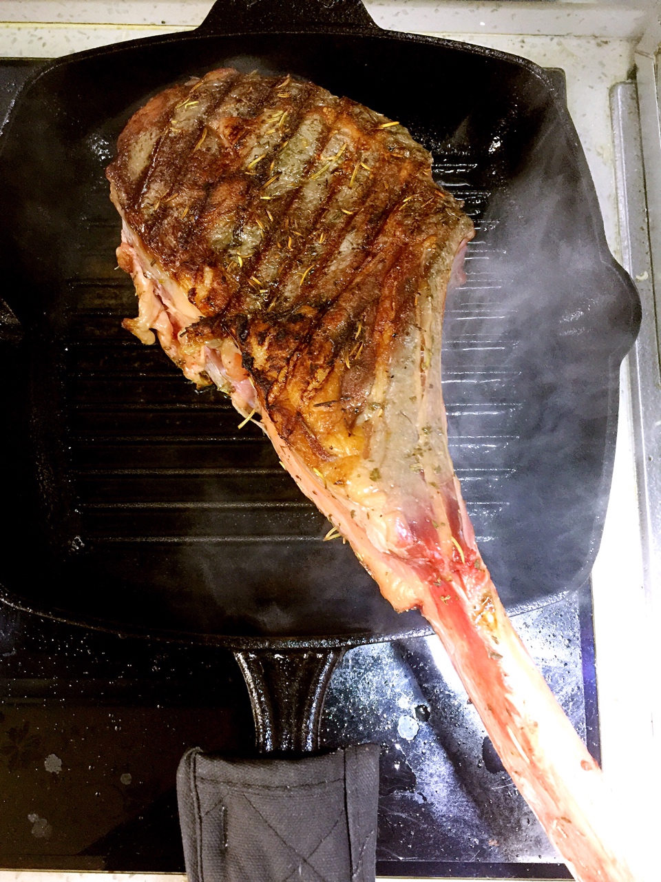 Costco煮易 | 香烤战斧式牛排 - Tomahawk Steak