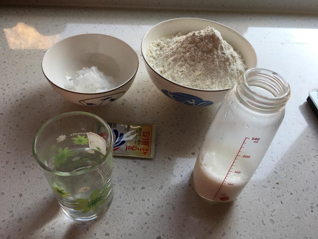 纯奶手撕吐司的做法 步骤1