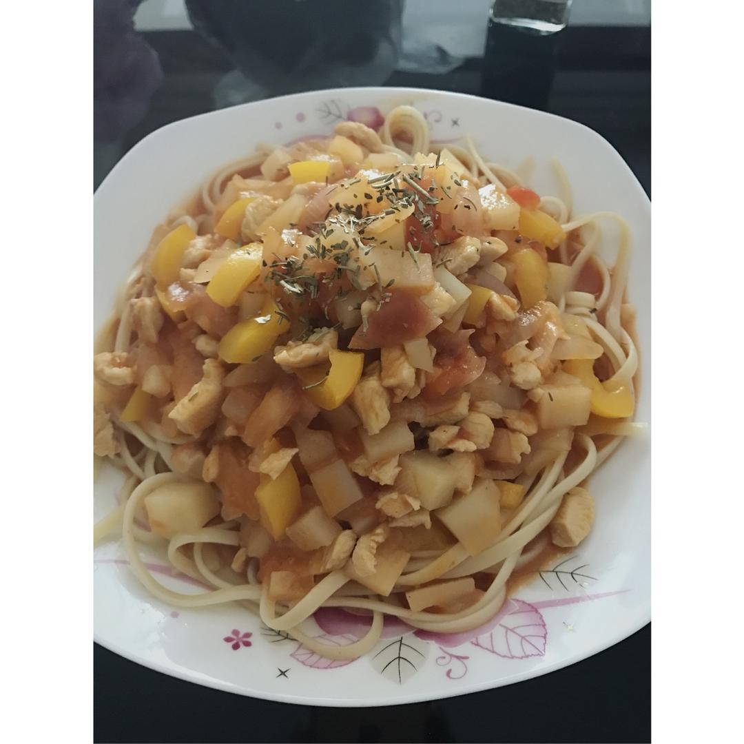 番茄鸡肉意面