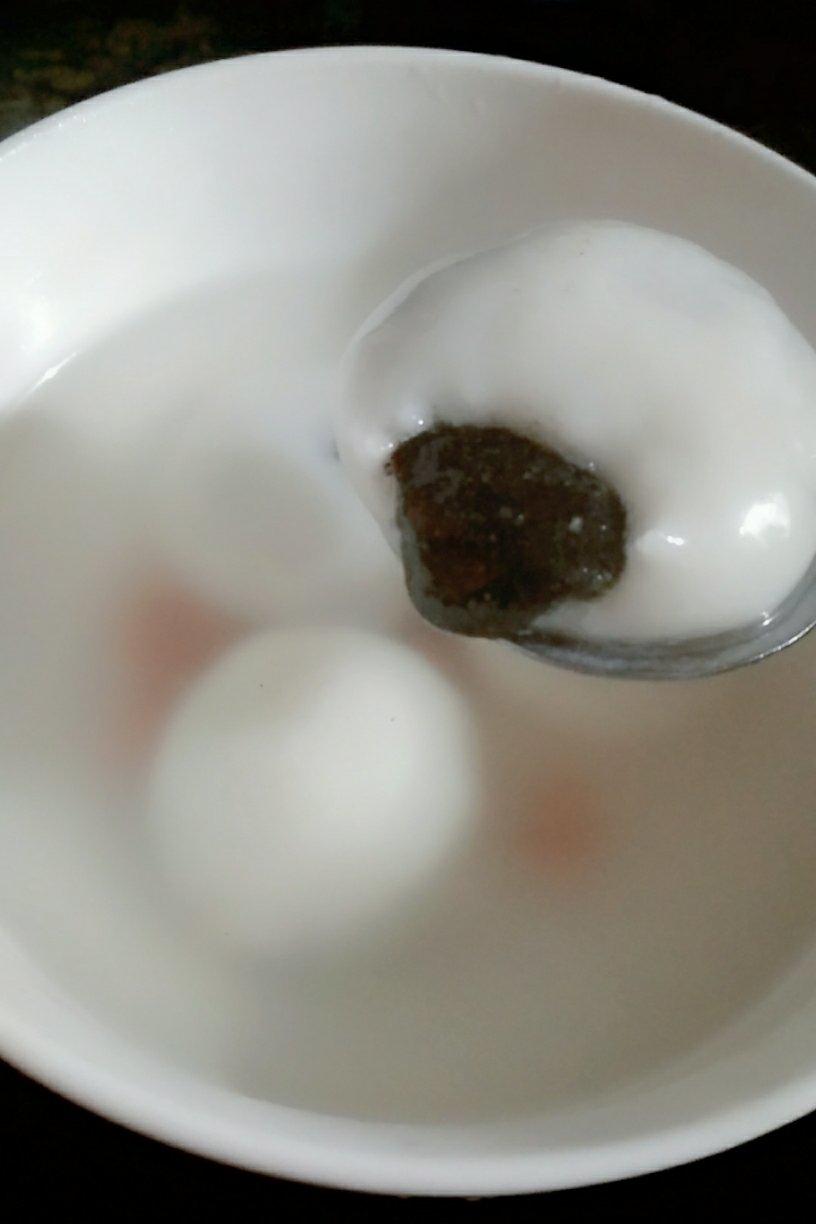 家传黑芝麻汤圆馅心
（黑洋酥）