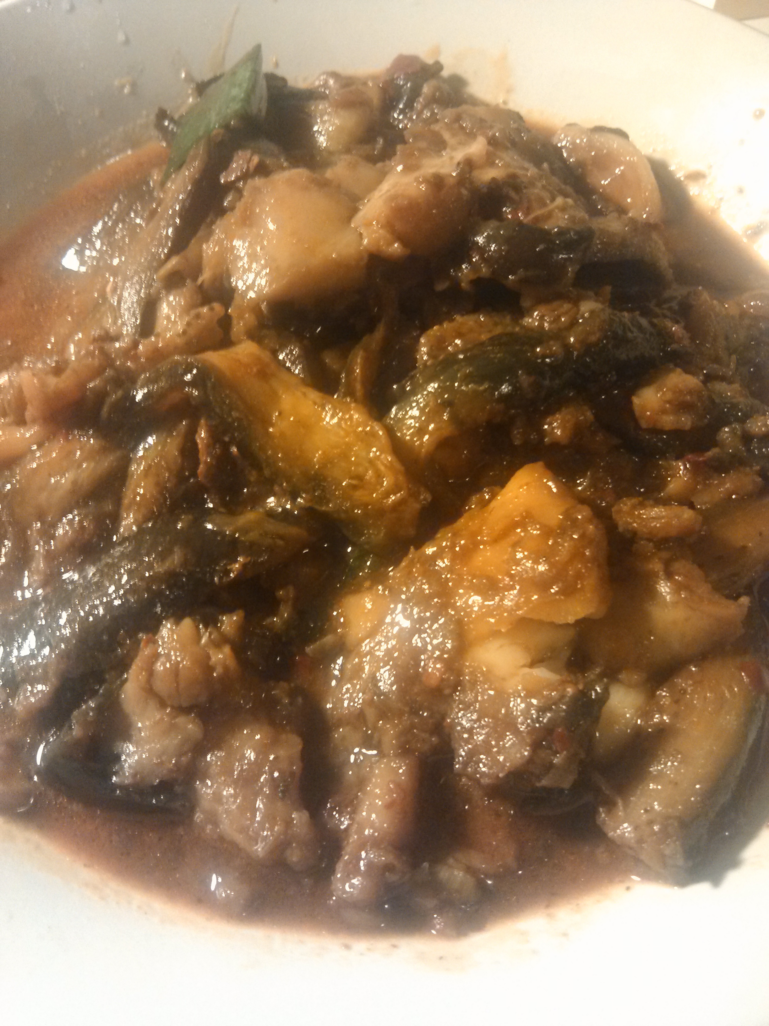 茄子焖鲶鱼