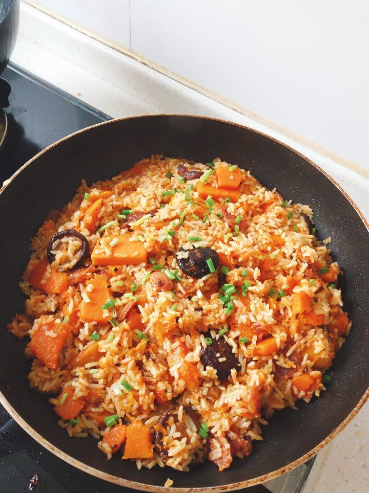 美味到不行的南瓜饭