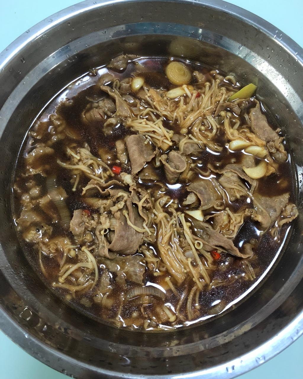 肥牛金针菇