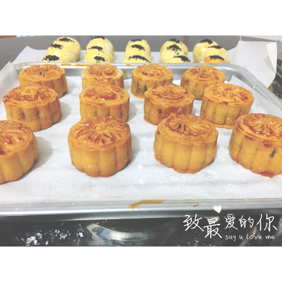 广式月饼——蛋黄莲蓉月饼