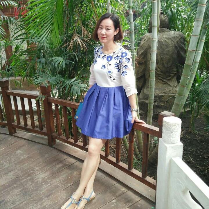 淡淡郁金香小青