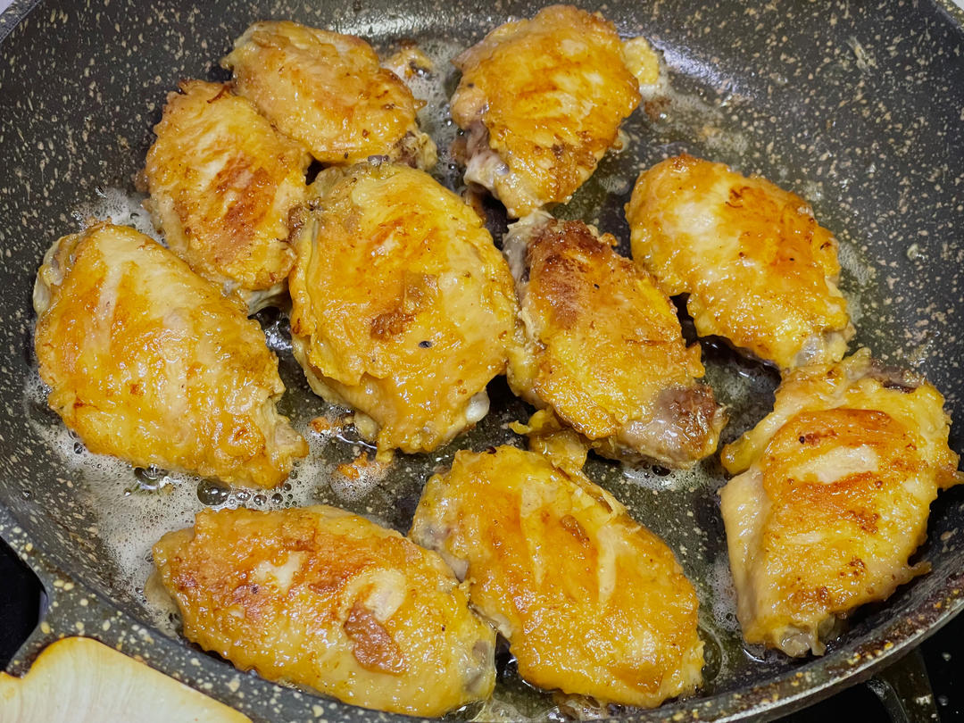 ㊙️外酥里嫩❗️好吃到舔手指的香辣脆皮鸡翅