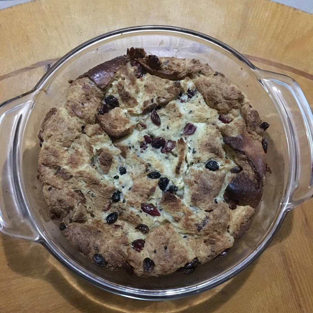 快手早餐面包布丁 | 消耗剩余吐司及淡奶油的好方法