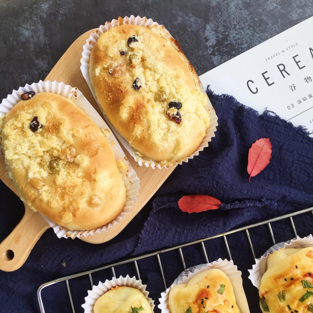 椰蓉蜜豆泡浆面包