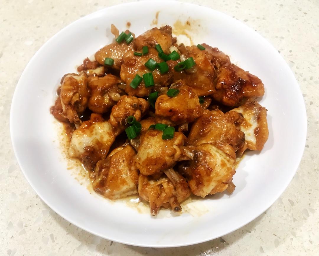 蒜香蚝油鸡翅中