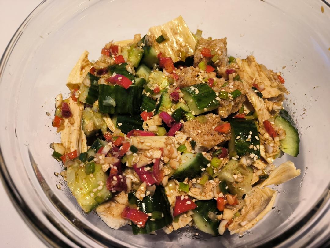 凉拌黄瓜腐竹木耳