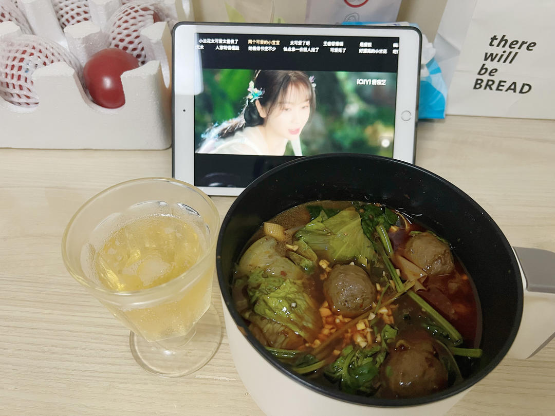 家常麻辣烫就这样做好吃又过瘾