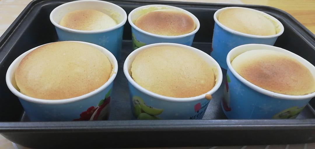 纸杯蛋糕 8寸戚风蛋糕的量