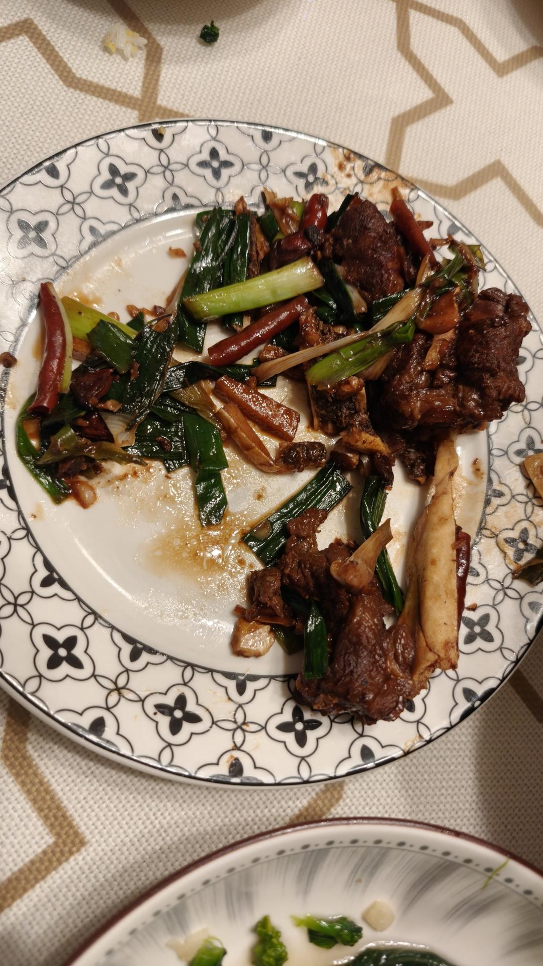 家常红烧牛排骨