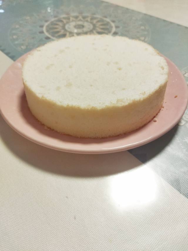 鸭蛋蛋糕