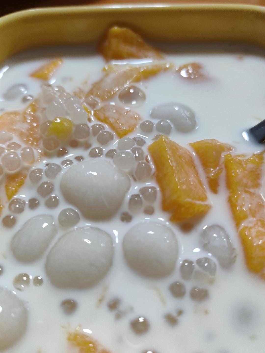 夏日小甜品，多芒丸子西米露冰镇更好吃