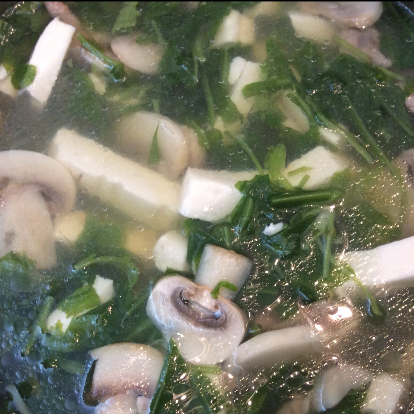 荠菜蘑菇豆腐羹
