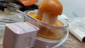 橙子蒸蛋的做法 步骤1