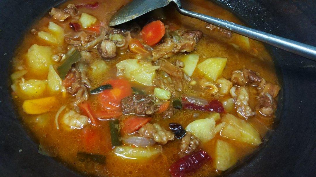 红烧牛肉土豆 （独家秘制）