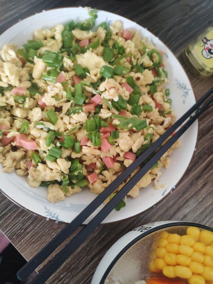 青椒炒蛋（线辣椒）