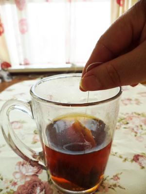 超简单自制奶茶的做法 步骤1