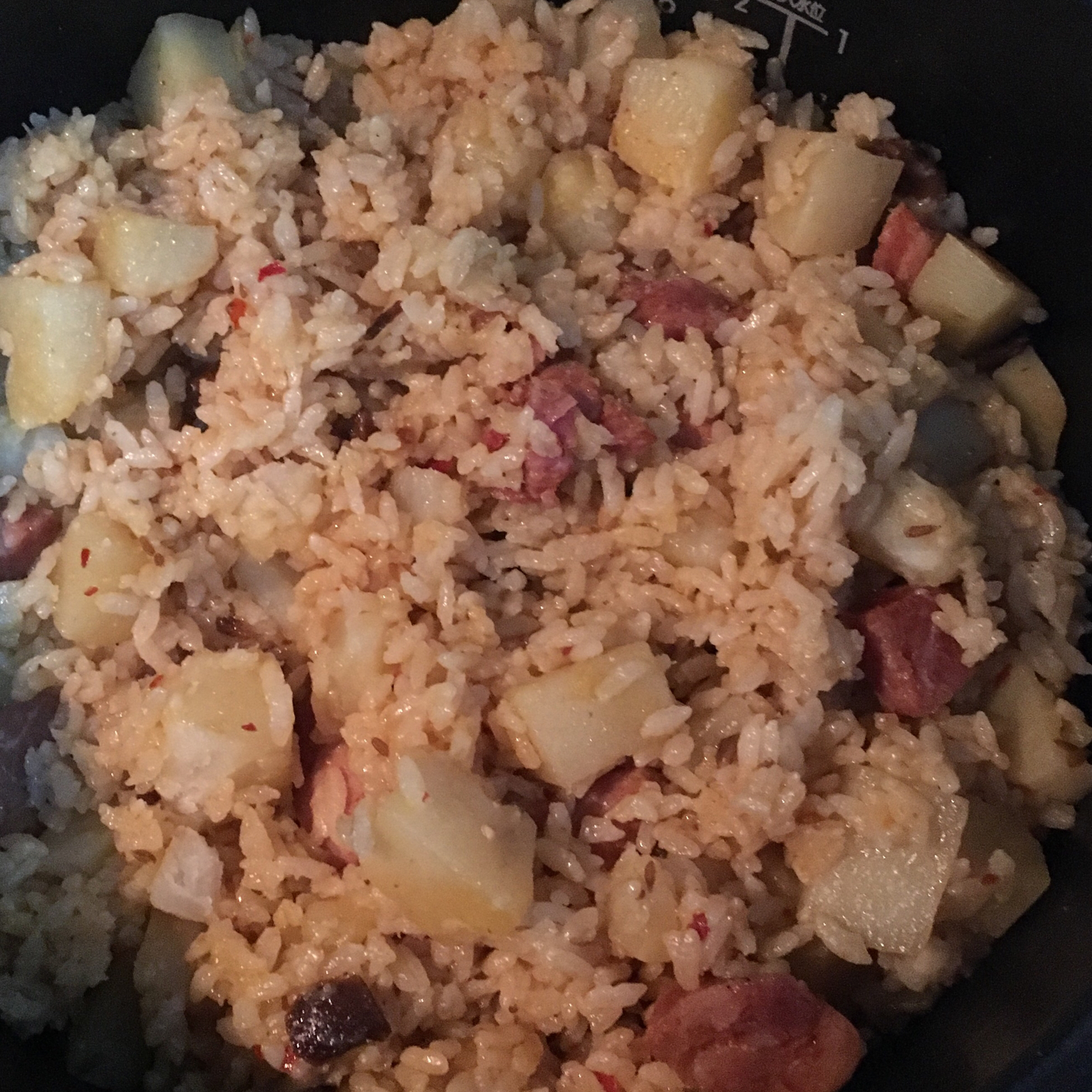 土豆焖饭（电饭锅版）