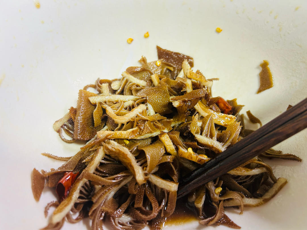 简单又下饭的油泼牛百叶