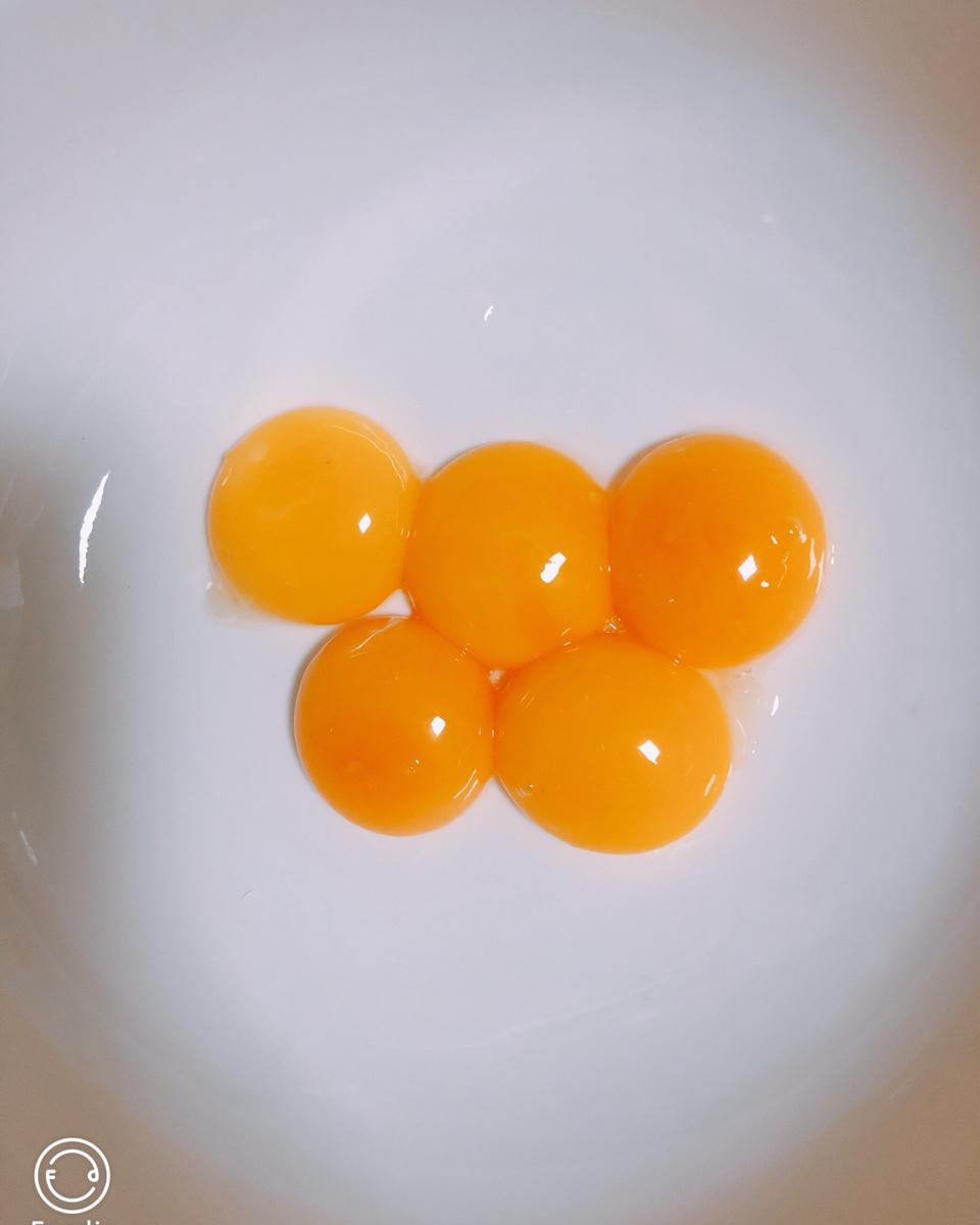 纸杯蛋糕 8寸戚风蛋糕的量