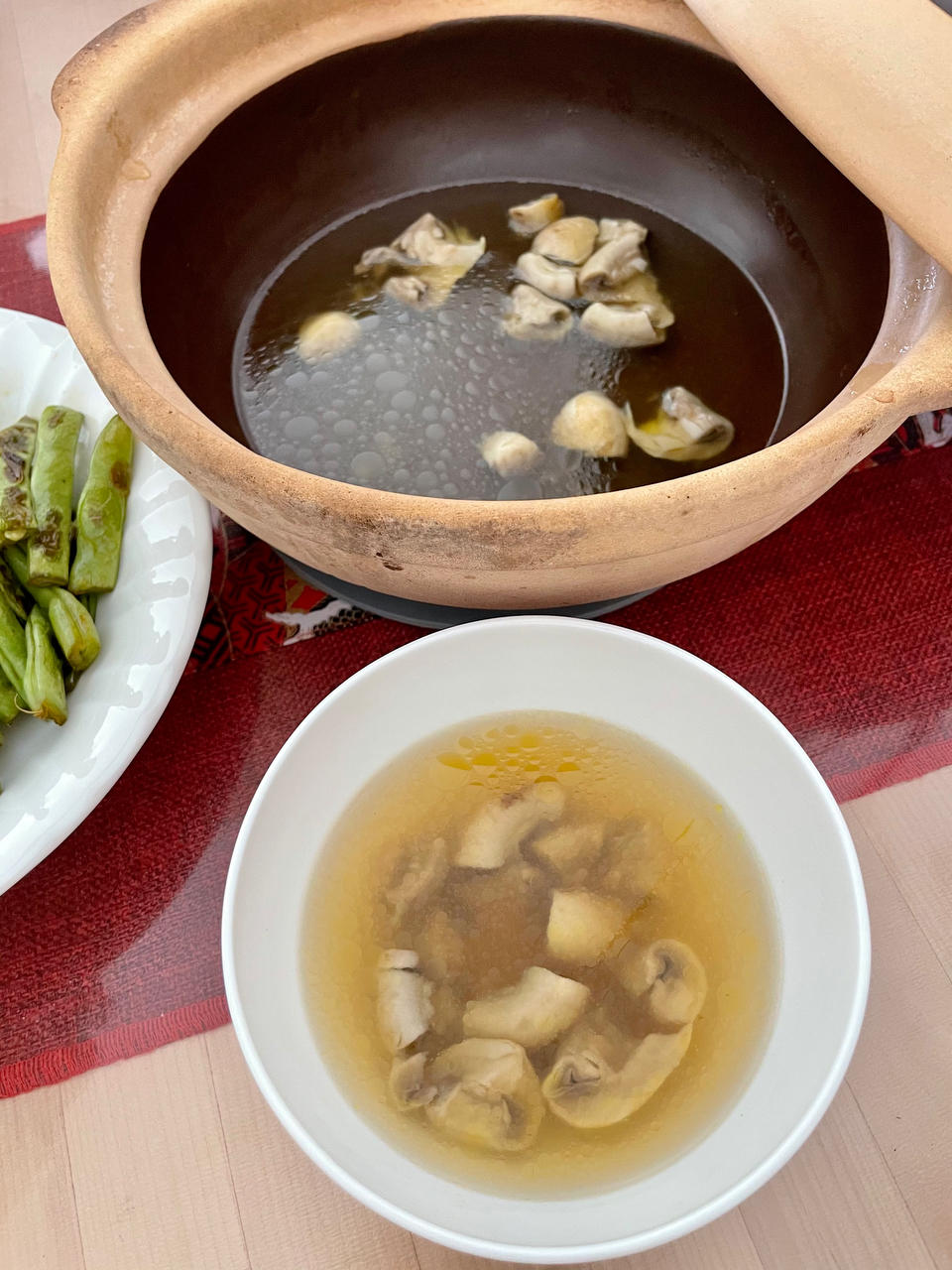 鲜掉眉毛口蘑汤