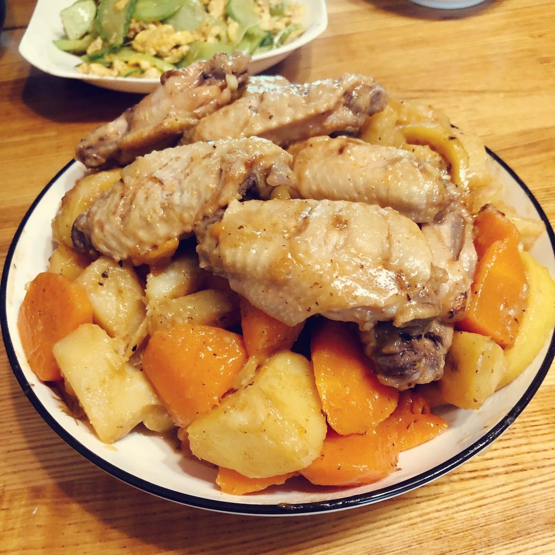 超入味的土豆焖鸡翅