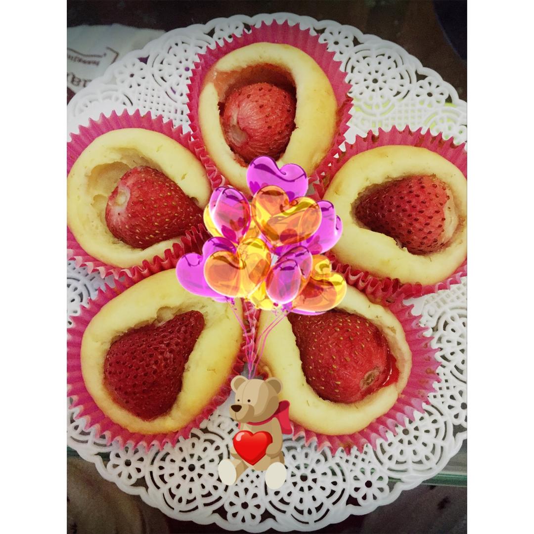 整颗草莓麦芬🍓
