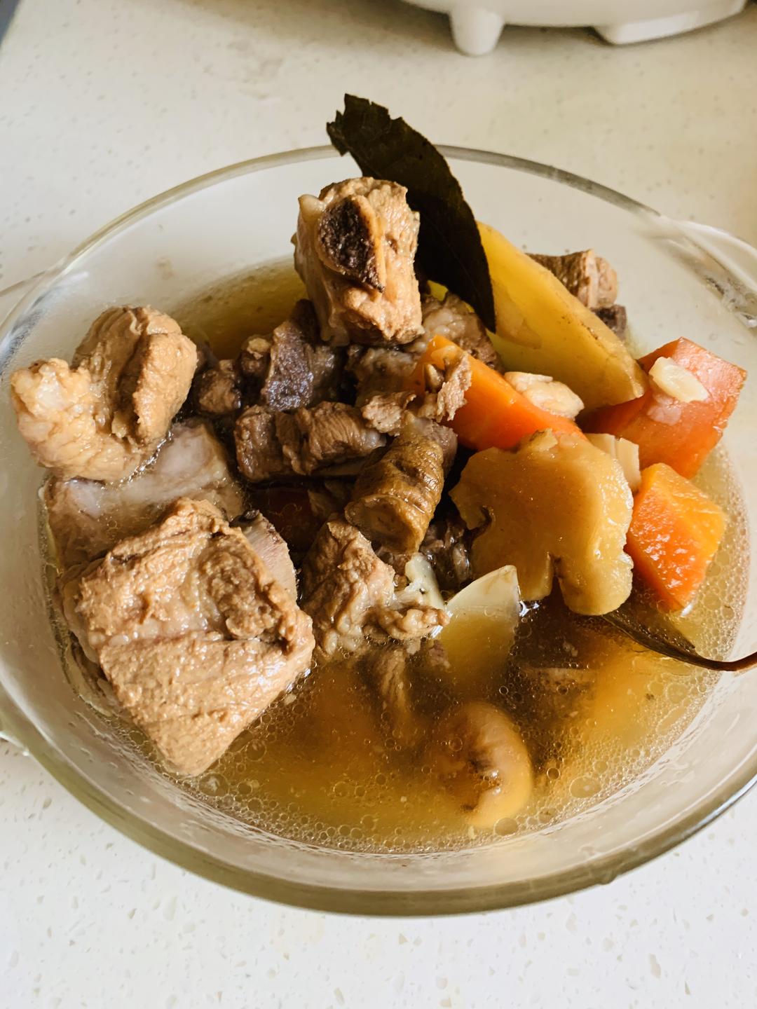 生酮低碳炖排骨