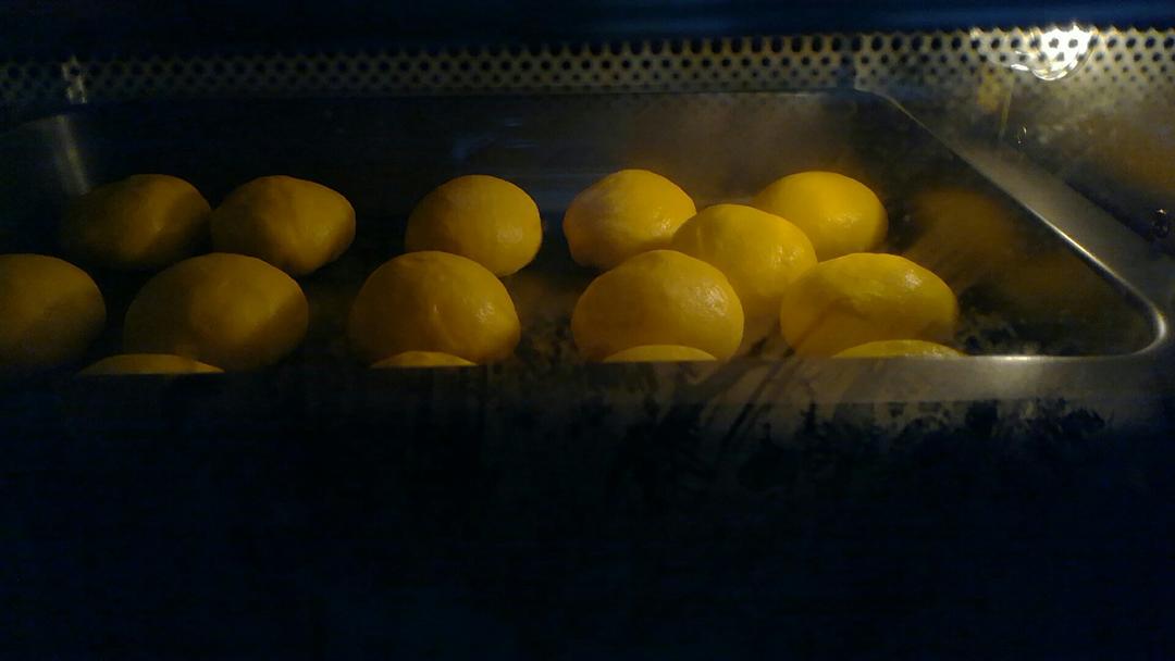 南瓜奶油小餐包（一次发酵）