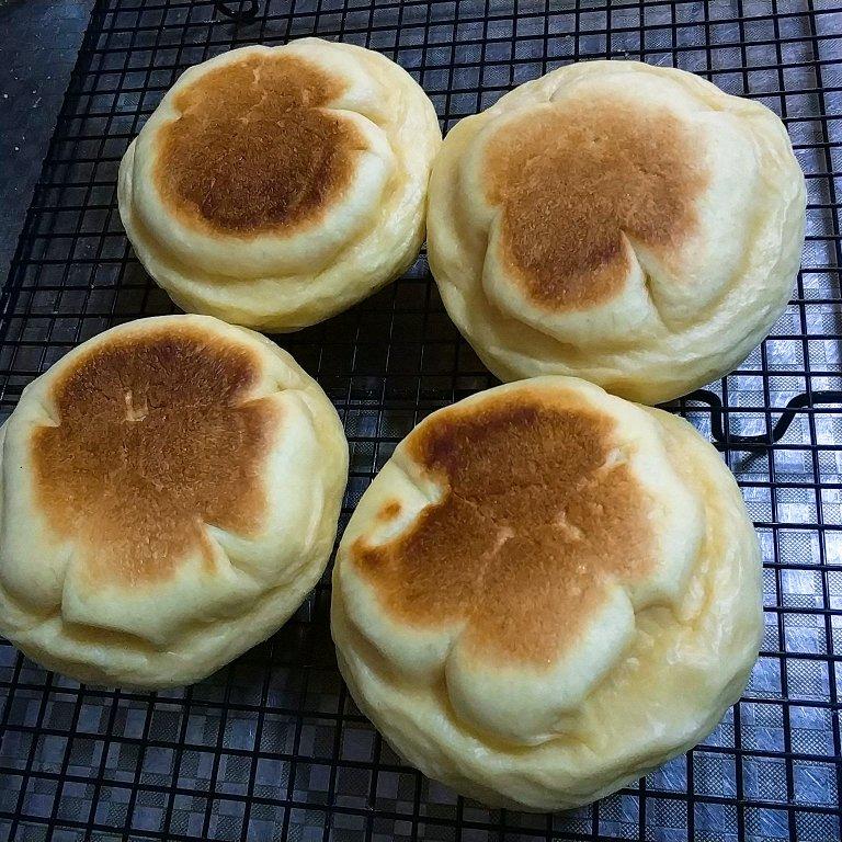 【曼达小馆】下午茶系列：平底锅爆浆乳酪面包！