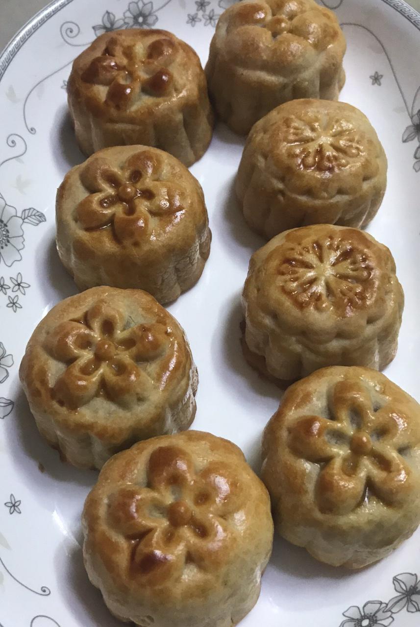 广式月饼—蛋黄莲蓉月饼