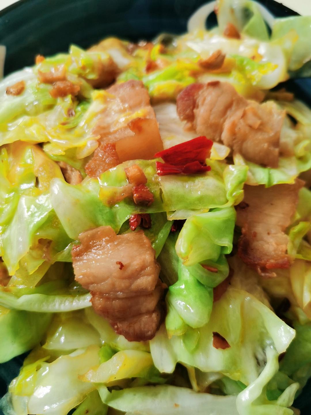 阿婆手撕包菜