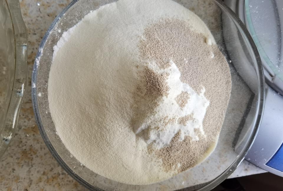 纯奶手撕吐司的做法 步骤1