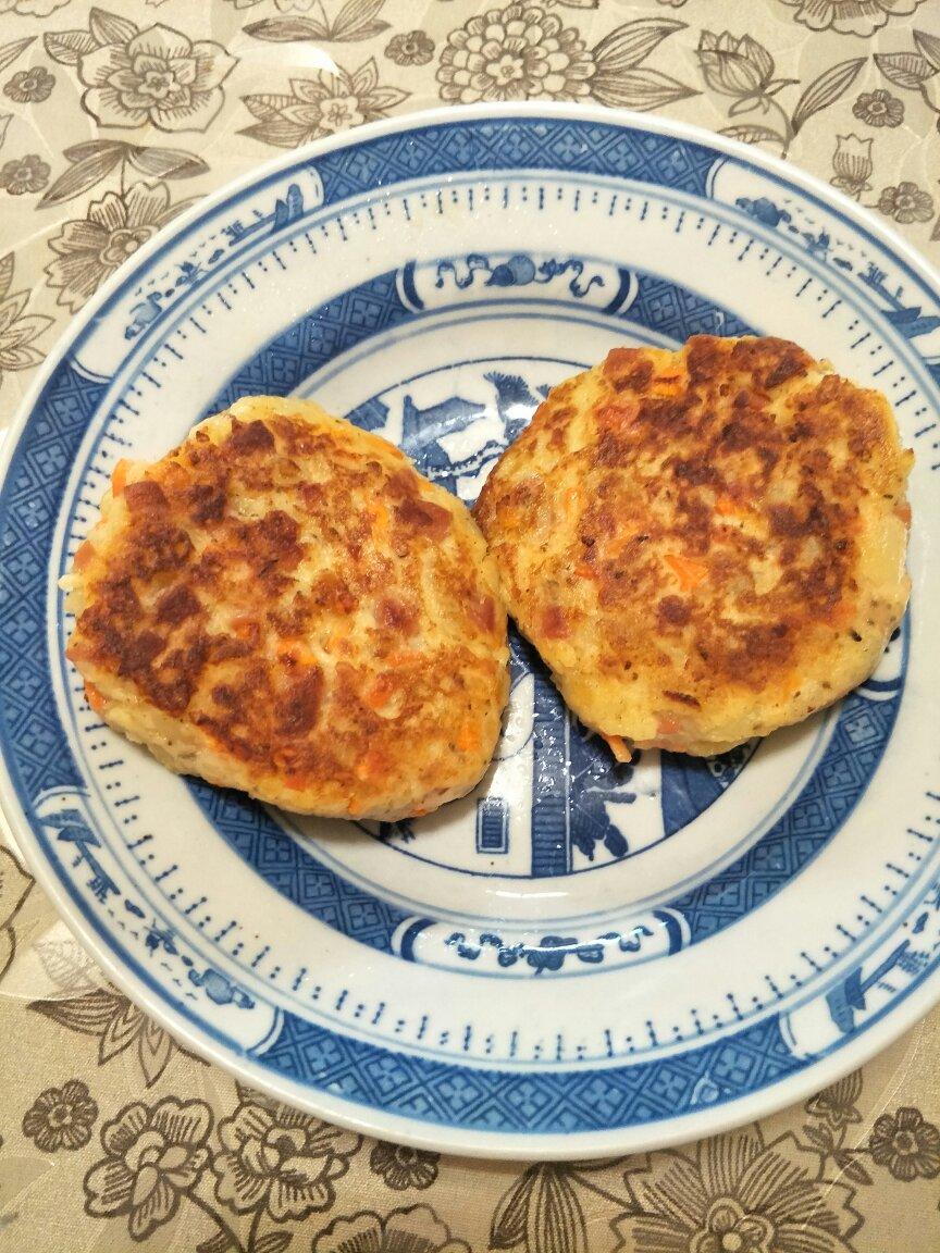 鸡蛋土豆饼